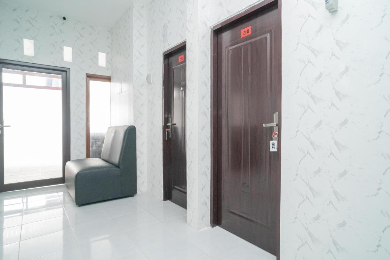 Reddoorz Near Sarinah Jakarta Kültér fotó